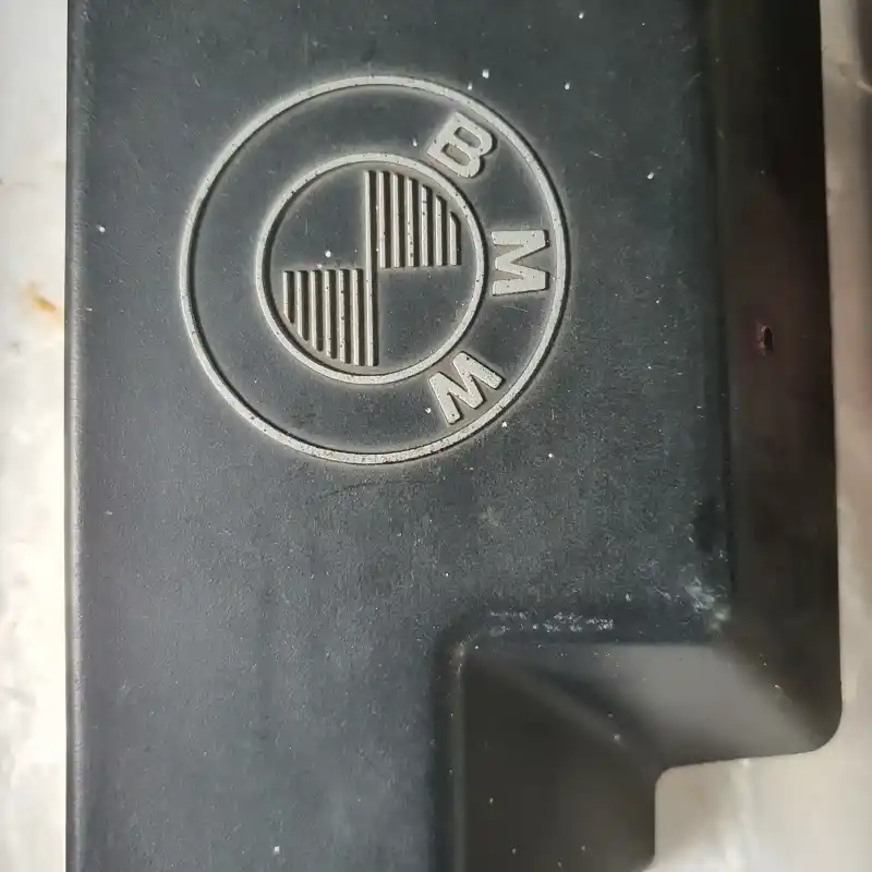 Cover Throtel Body E34